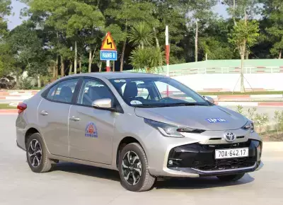 Lái Xe - Hạng B Số Tự Động